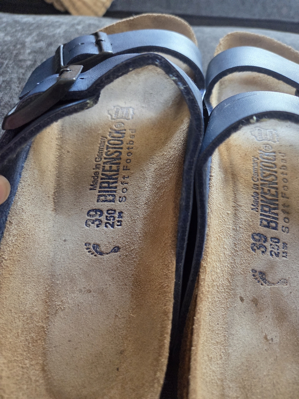 Birkenstock Arizona Leather Sandals in Navy Size 8 - Picture 4 of 9